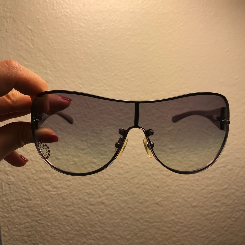 Moschino crystal heart sunglassed